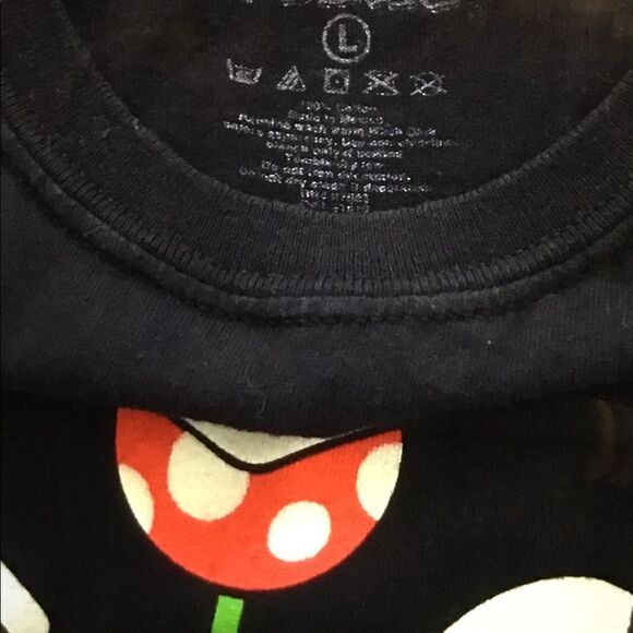Super Mario & Friends Nintendo Black T-shirt Sz L - Picture 2 of 2